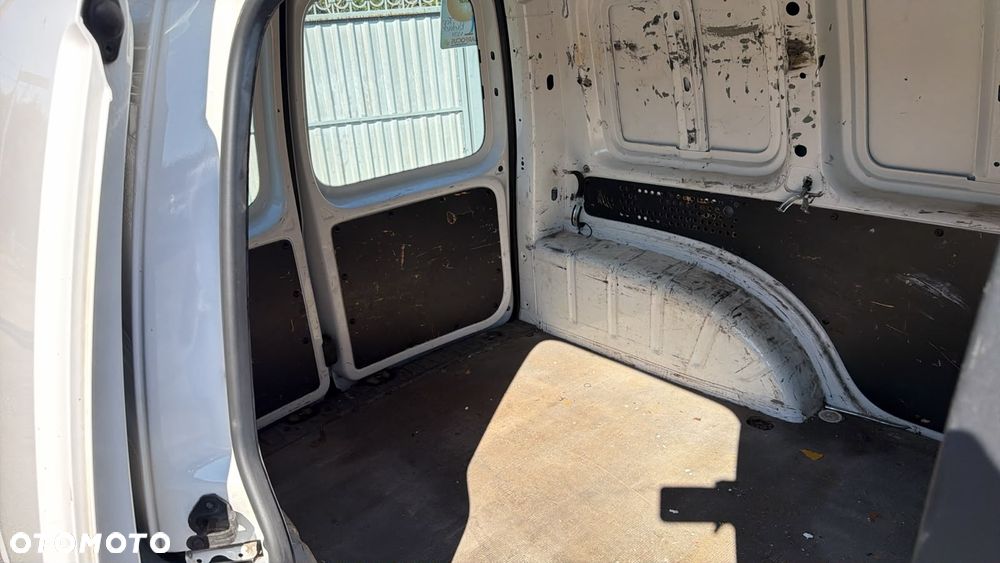 Volkswagen Caddy - 16