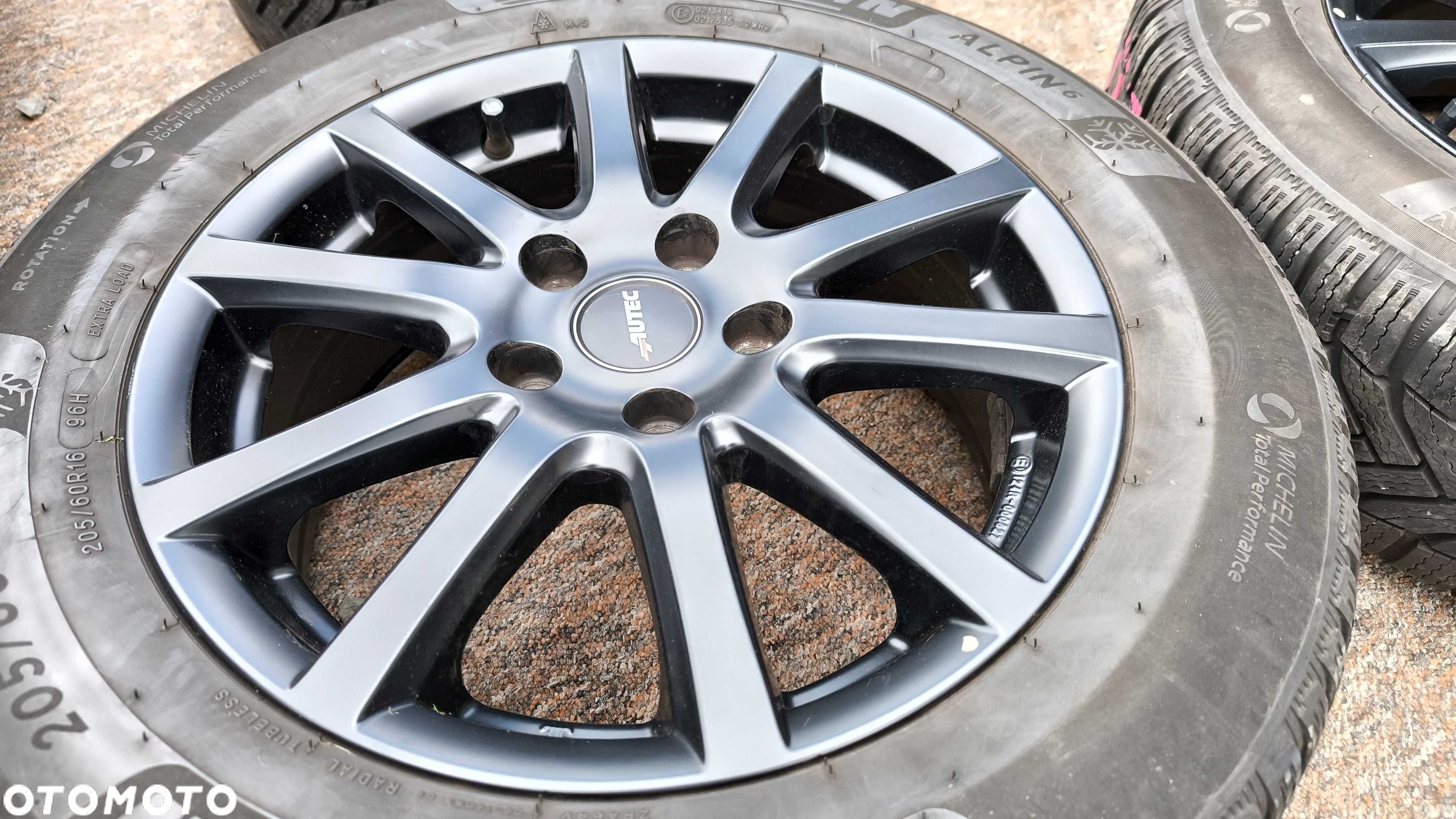 Koła VW Caddy Passat Golf Audi Skoda Seat 16" 5x112 ET43 Opony 205/60 - 2