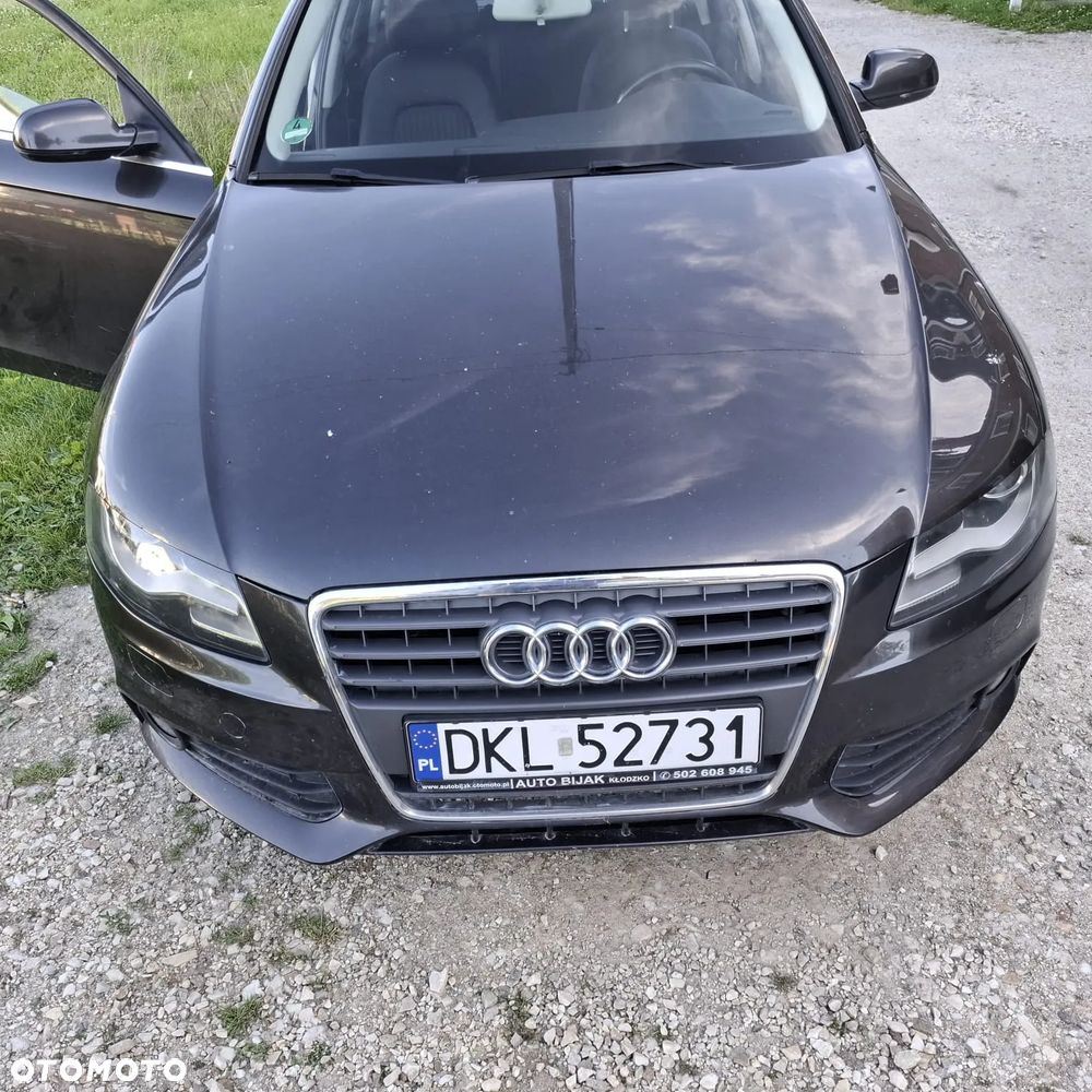 Audi A4 Avant - 10