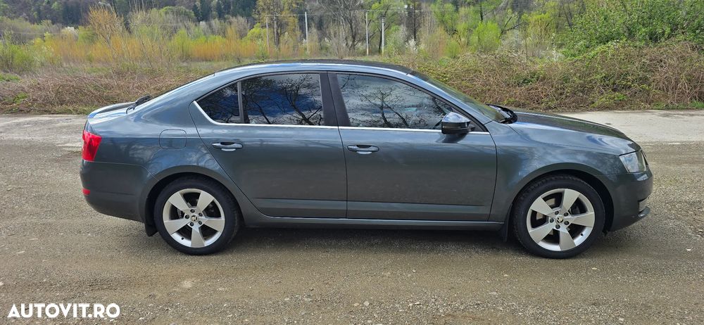 Skoda Octavia 2.0 TDI Style - 3