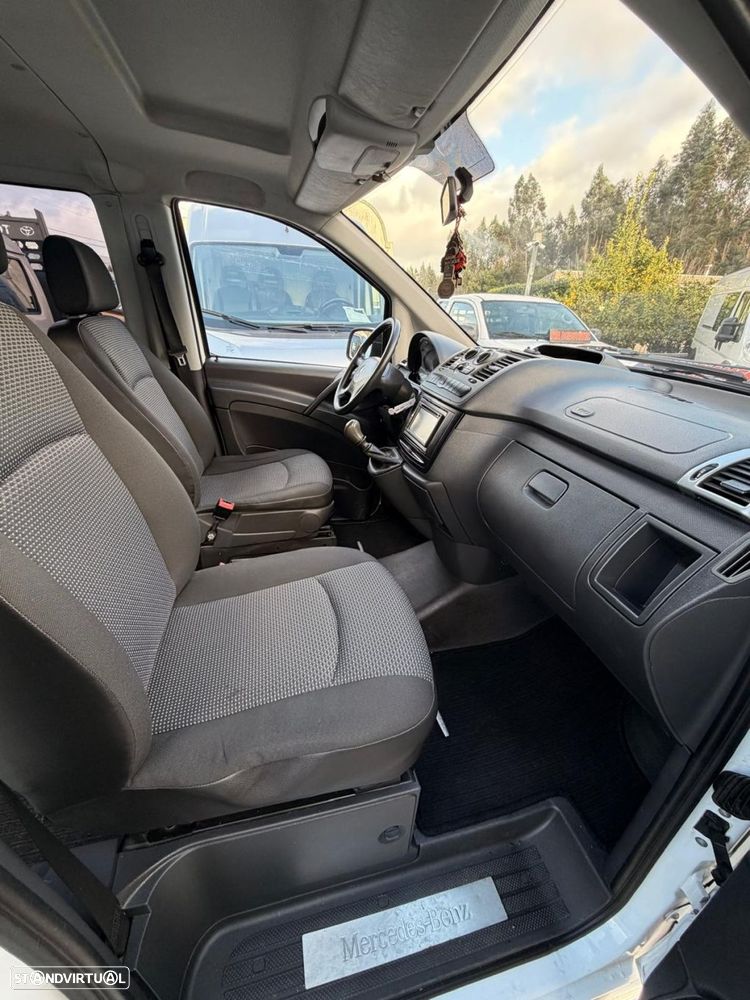 Mercedes-Benz Vito 5 lugares Mixto - 13