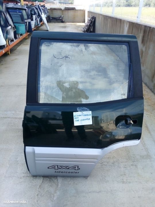 Porta tras esquerda Nissan Terrano 2003 - 1
