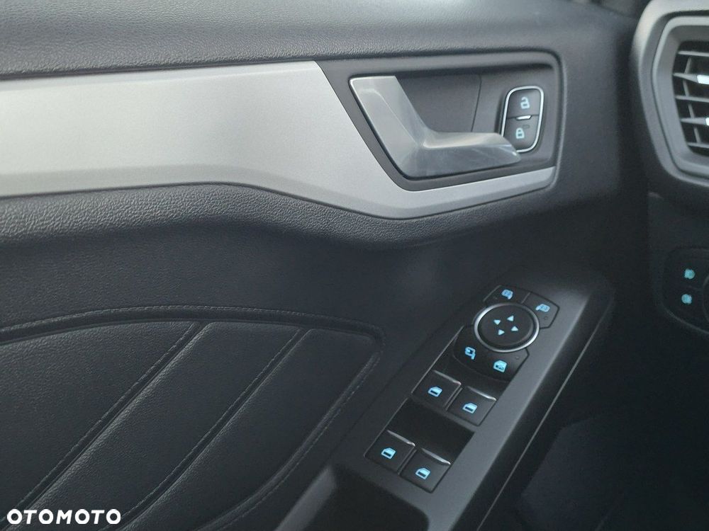 Ford Focus - 24
