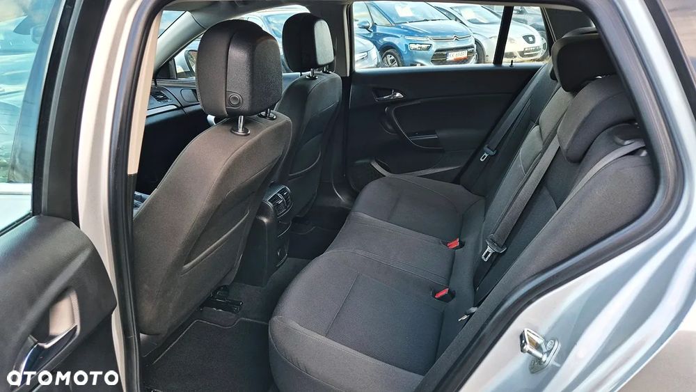 Opel Insignia 1.4 T Cosmo S&S - 29