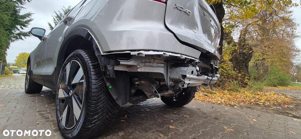 Volvo XC 40 73kWh Recharge Essential - 24