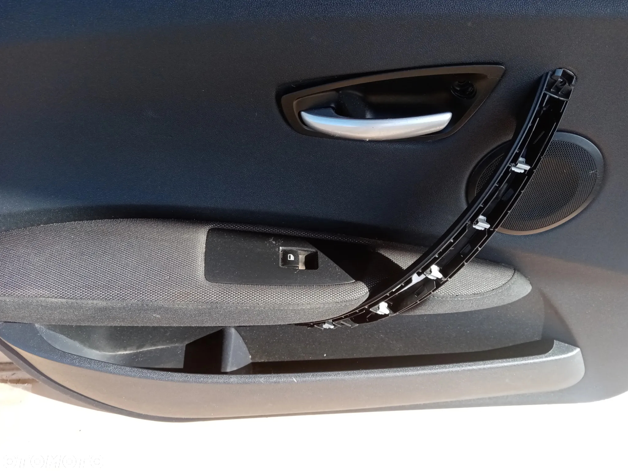 Boczek tapicerka lewy przód BMW 1 E87 - 4