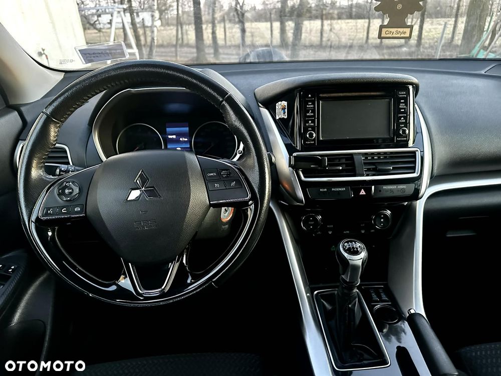 Mitsubishi Eclipse Cross - 10