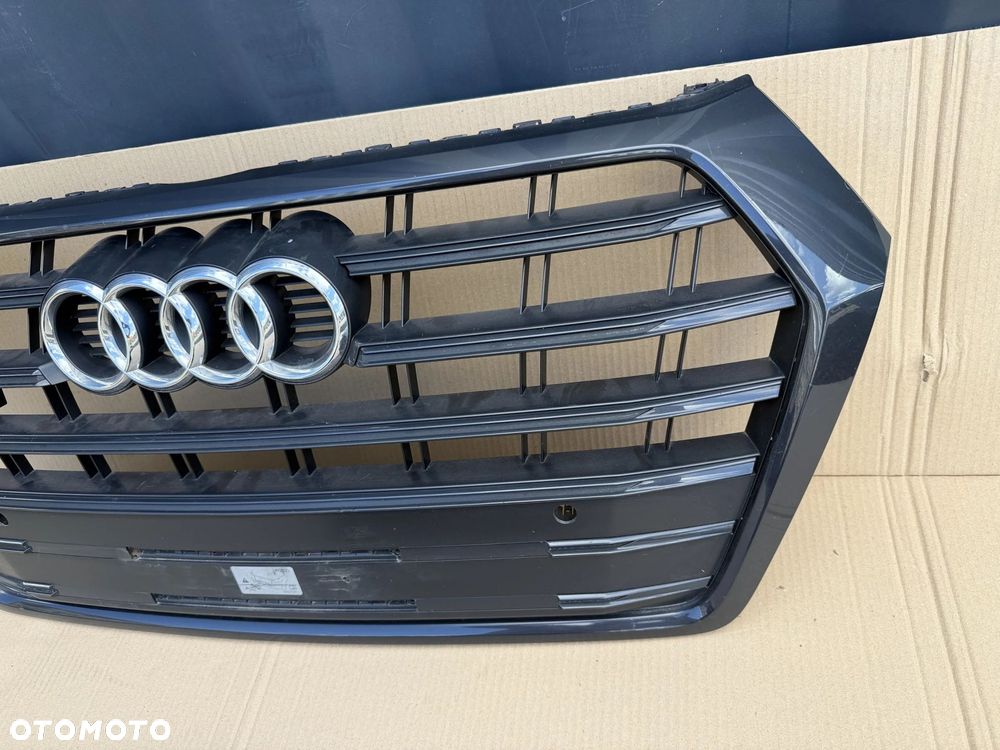 GRILL ATRAPA AUDI SQ5 80A ORYGINAŁ BEZ USZKODZEŃ - 2