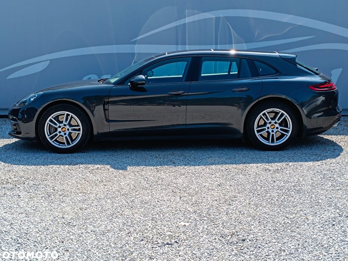 Porsche Panamera - 25