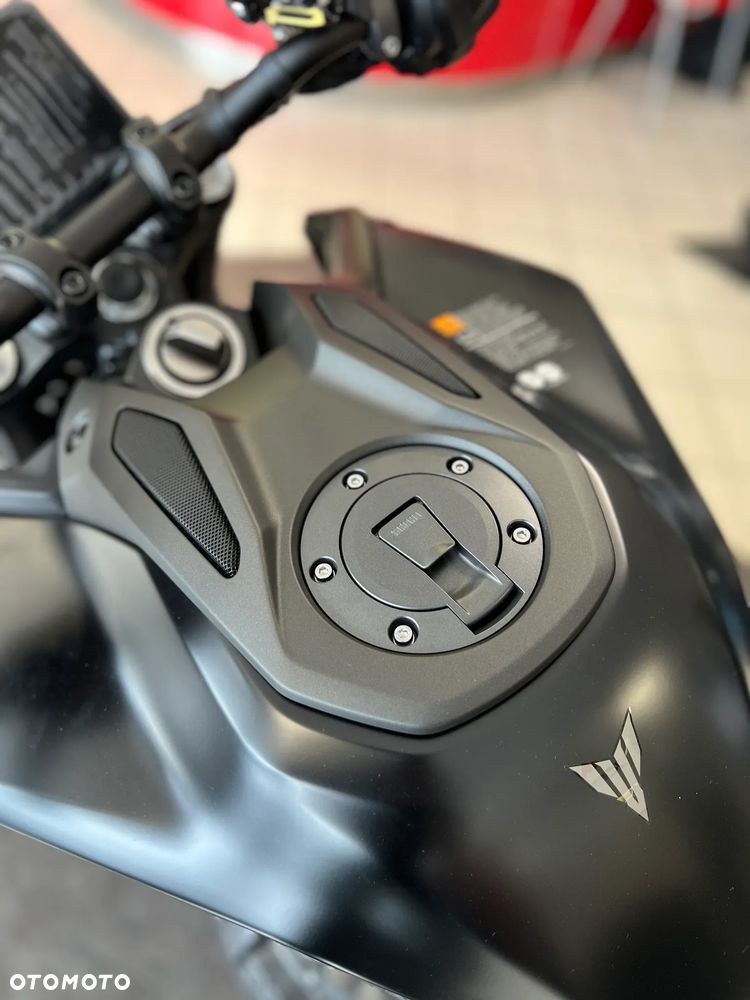 Yamaha MT - 14