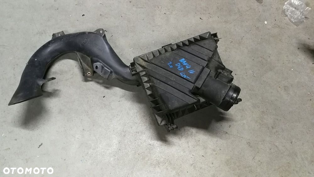 obudowa filtra powietrza 2.0 D4D Toyota RAV-4 IV lift 15-18 - 2