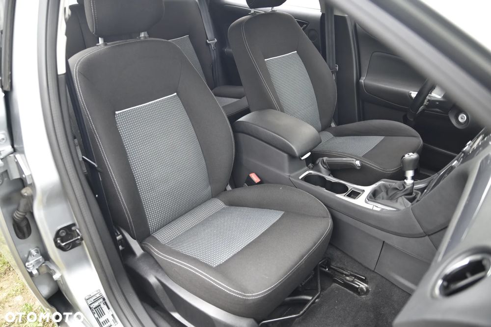 Ford Mondeo 2.0 TDCi Ambiente - 17