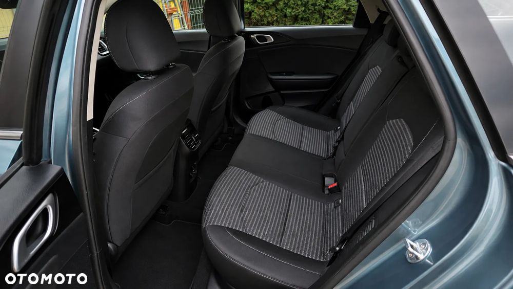 Kia Ceed - 7