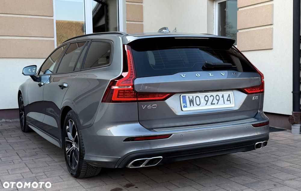 Volvo V60 D3 Momentum - 21