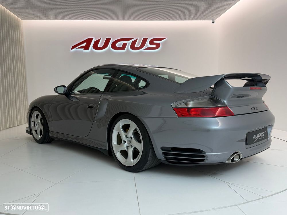 Porsche 911 (996) GT2 - 5