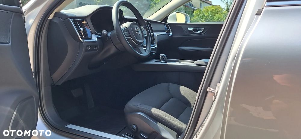 Volvo V60 B3 B Momentum Pro - 12