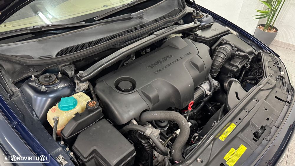 Volvo S60 2.4 D5 - 37