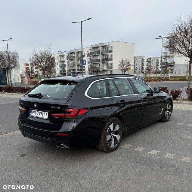 BMW Seria 5 530d xDrive mHEV Luxury Line - 4