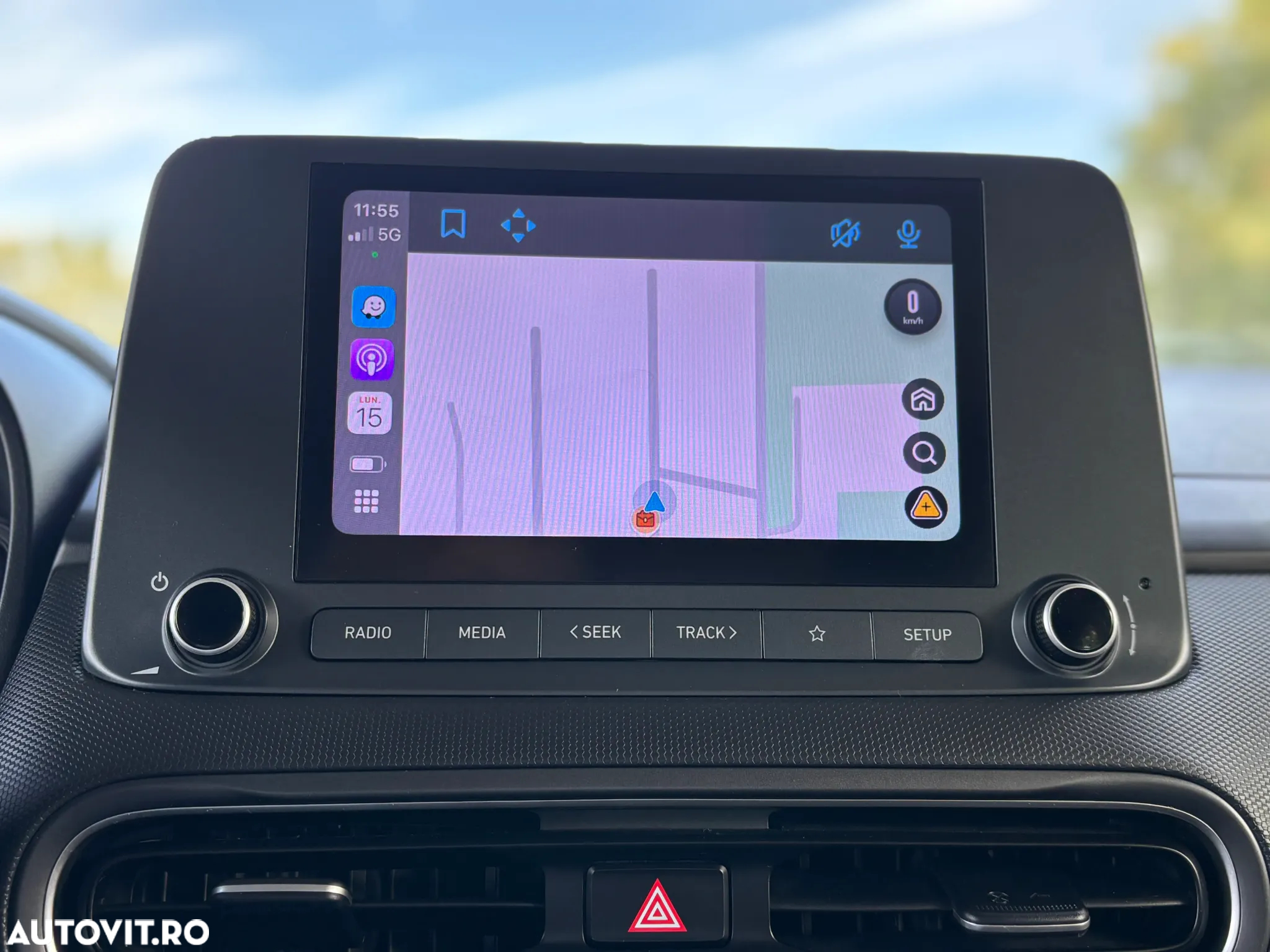 Hyundai KONA - 32