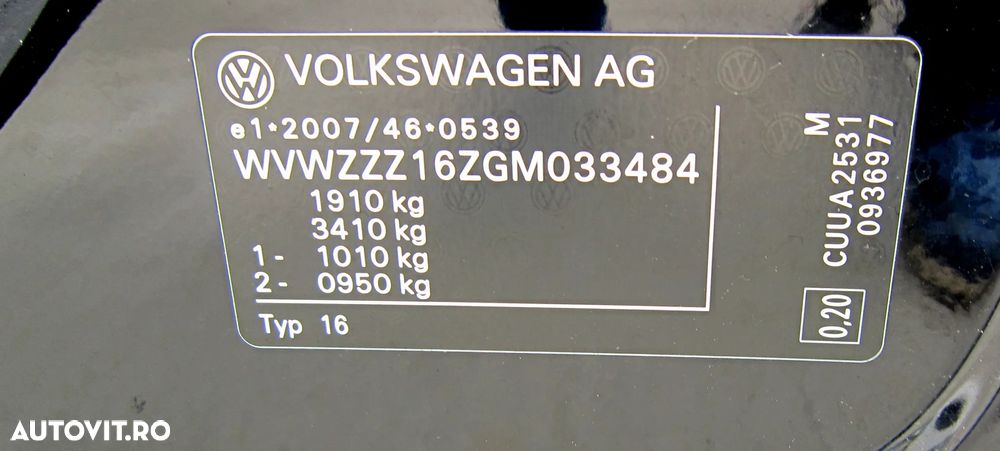 Volkswagen Jetta 2.0 TDI Comfortline - 18