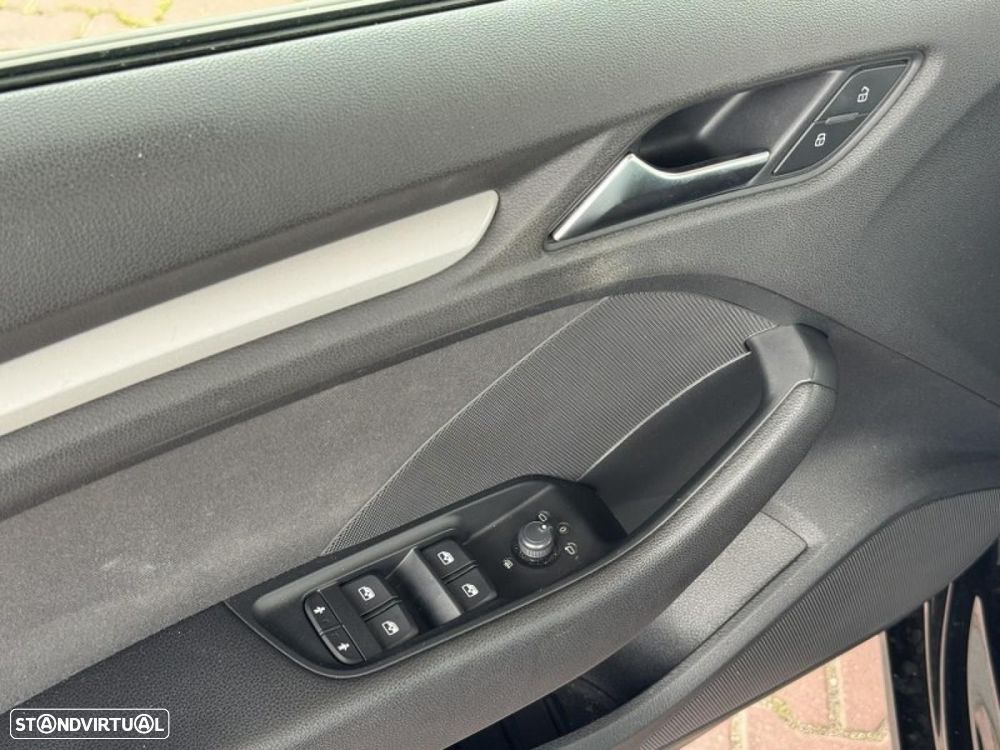 Audi A3 Sportback 2.0 TDI - 5