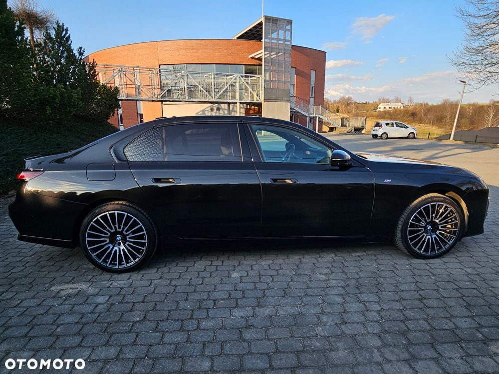 BMW i7 105.7kWh xDrive60 M Sport - 4