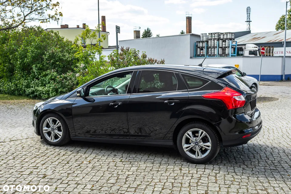 Ford Focus 1.0 EcoBoost Hybrid ACTIVE - 8