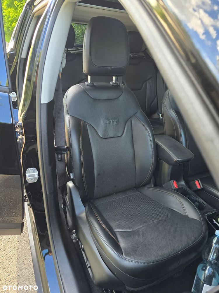 Jeep Compass 2.0 MultiJet Active Drive Automatik Limited - 23