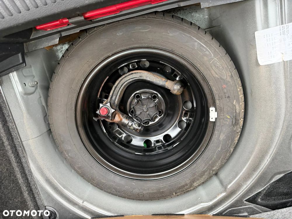 Volkswagen Polo 1.4 16V Comfortline - 30