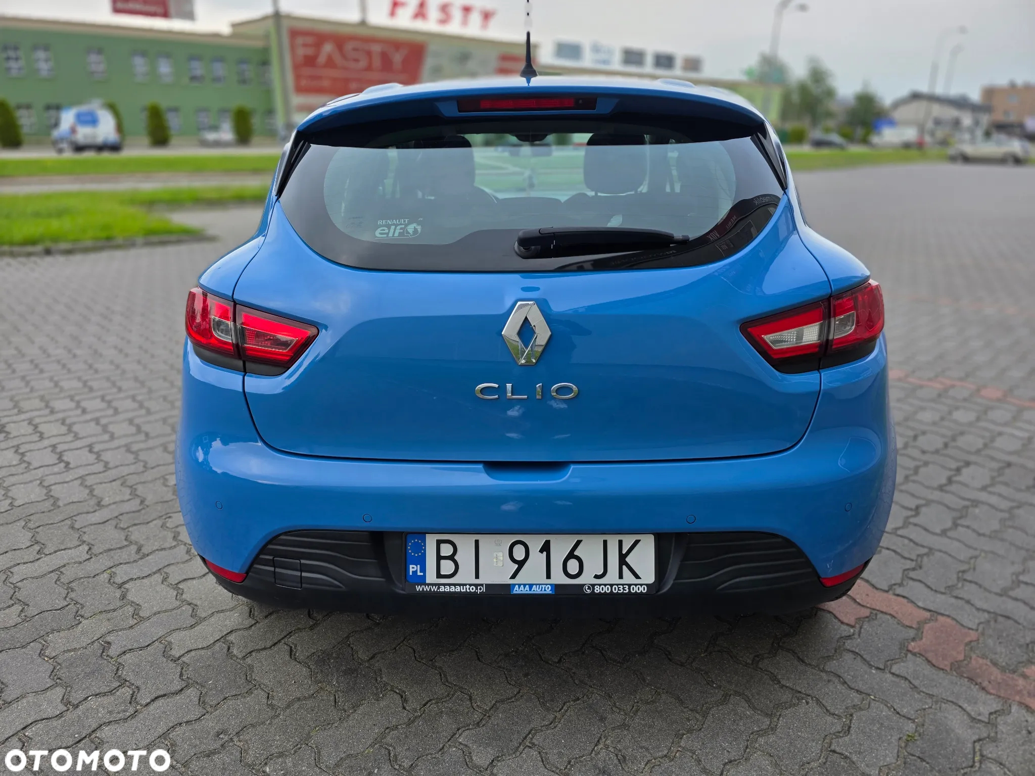 Renault Clio 1.2 16V Alize - 12