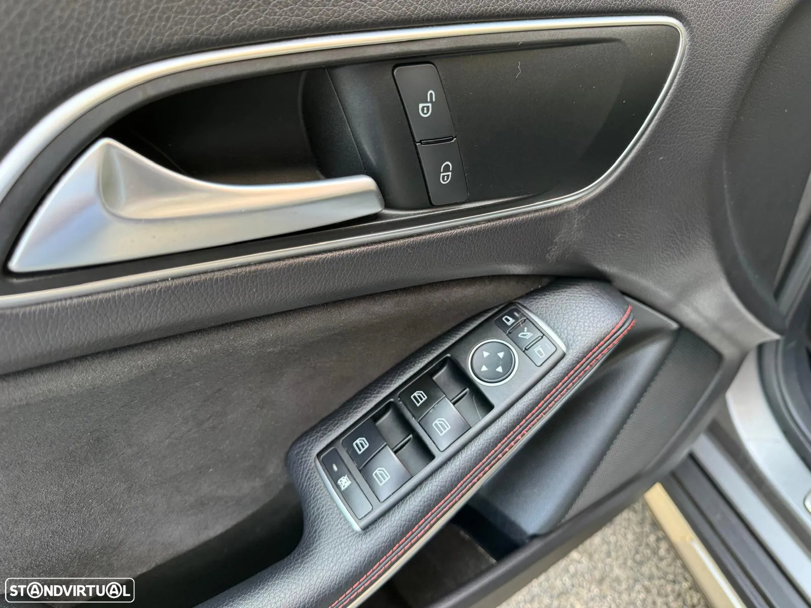 Mercedes-Benz GLA 220 CDi AMG Line 4-Matic - 24