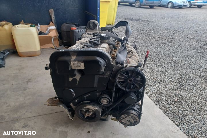Motor fara anexe TIP B 5244 S 170 CP 2.4 BENZINA Volvo S80 1  [din 1998 pana  2006] seria Sedan 2.4 - 8