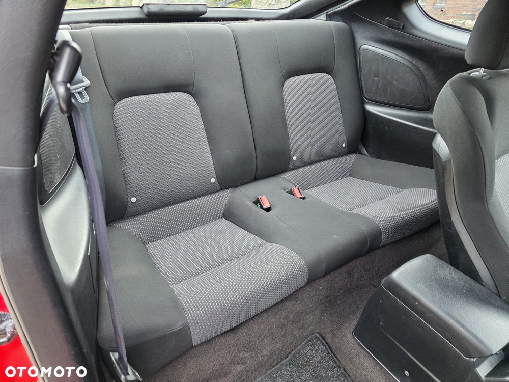 Hyundai Coupe 2.0 Middle - 8