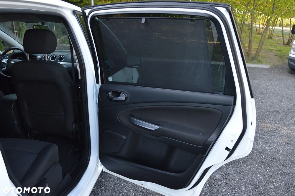 Ford S-Max - 28
