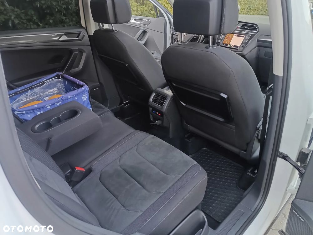 Volkswagen Tiguan - 11
