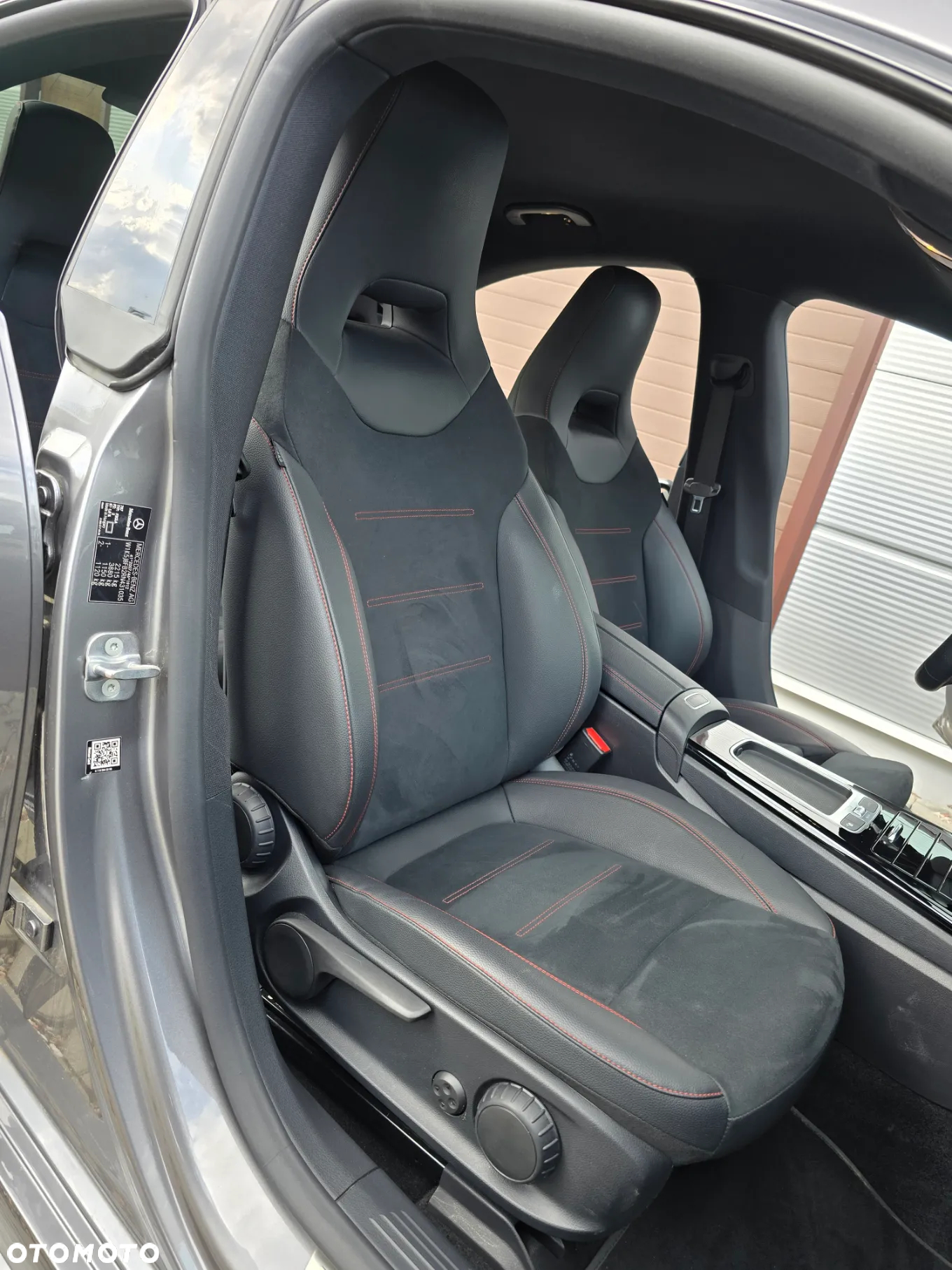 Mercedes-Benz CLA 250 e 8G-DCT AMG Line Advanced Plus - 21