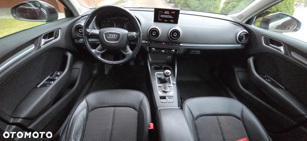 Audi A3 Sportback 2.0 TDI (clean diesel) Ambiente - 9