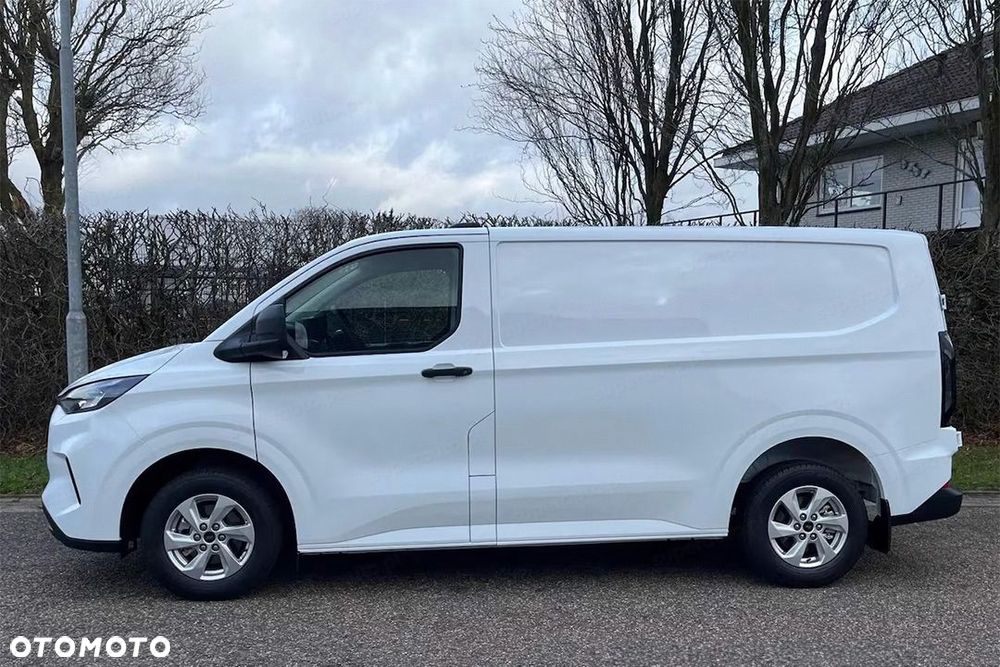 Ford Transit Custom 320 L1H1 Trend 2.0 136KM - 4