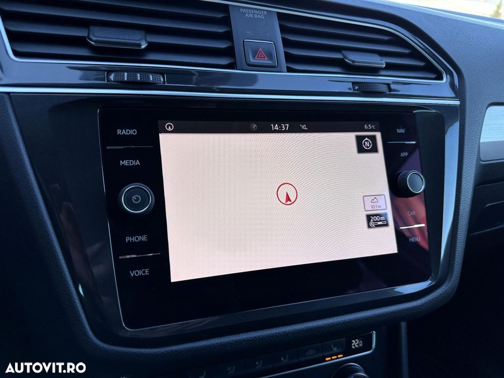 Volkswagen Tiguan - 10