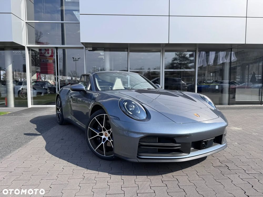 Porsche 911 Carrera - 5