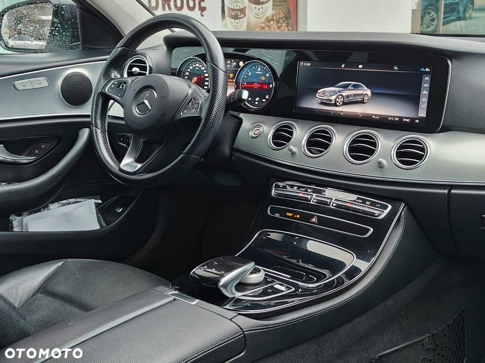Mercedes-Benz Klasa E - 13