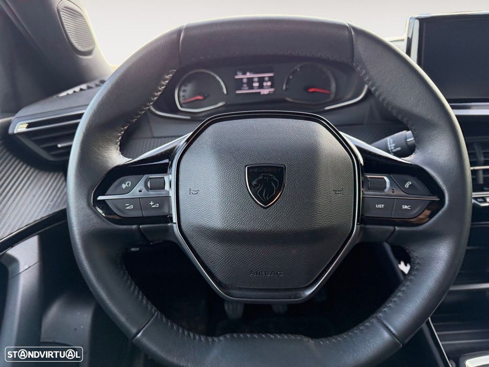 Peugeot 2008 1.2 PureTech Style - 12