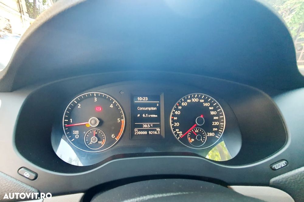 Volkswagen Jetta - 11