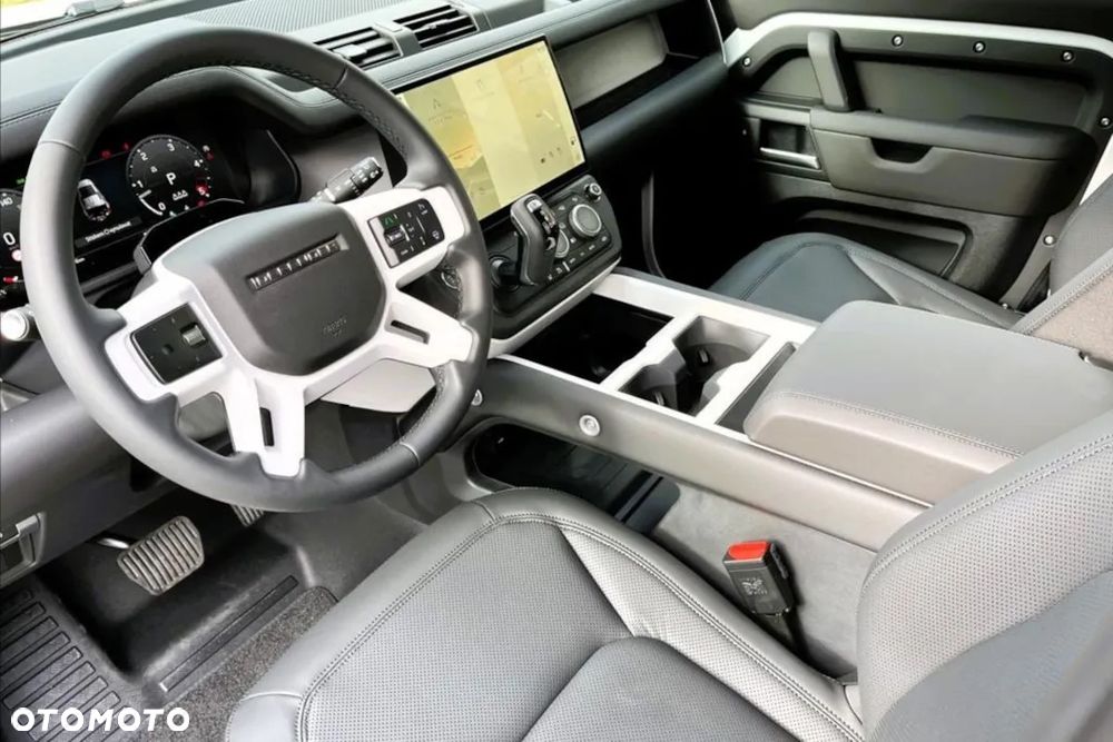 Land Rover Defender 3.0 D200 mHEV S - 17