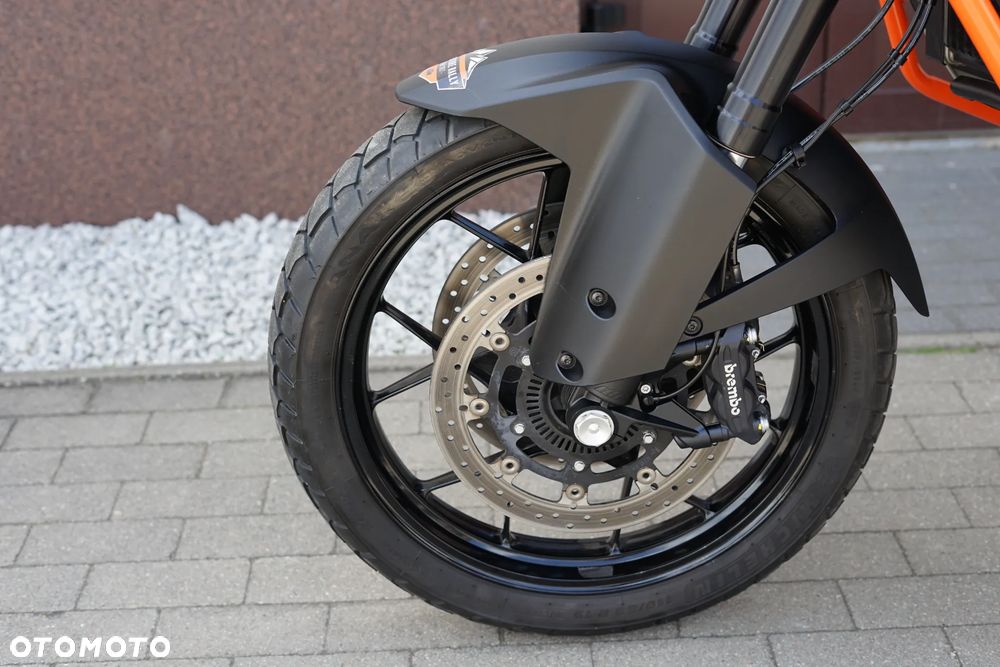 KTM Adventure - 32