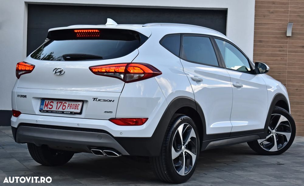 Hyundai Tucson blue 2.0 CRDi 4WD Aut. Premium - 4
