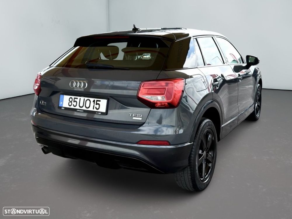 Audi Q2 1.0 TFSI Design — fotografia 5