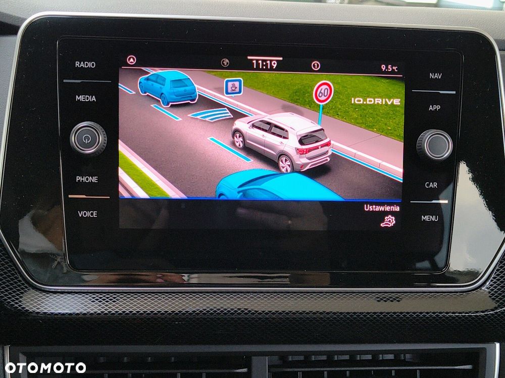 Volkswagen T-Cross 1.0 TSI R-Line Plus DSG - 13