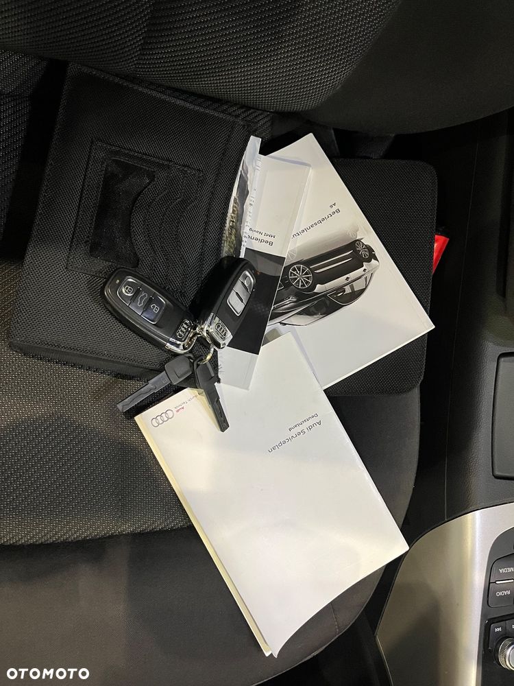 Audi A6 Avant 2.0 TDI Ultra S tronic - 35