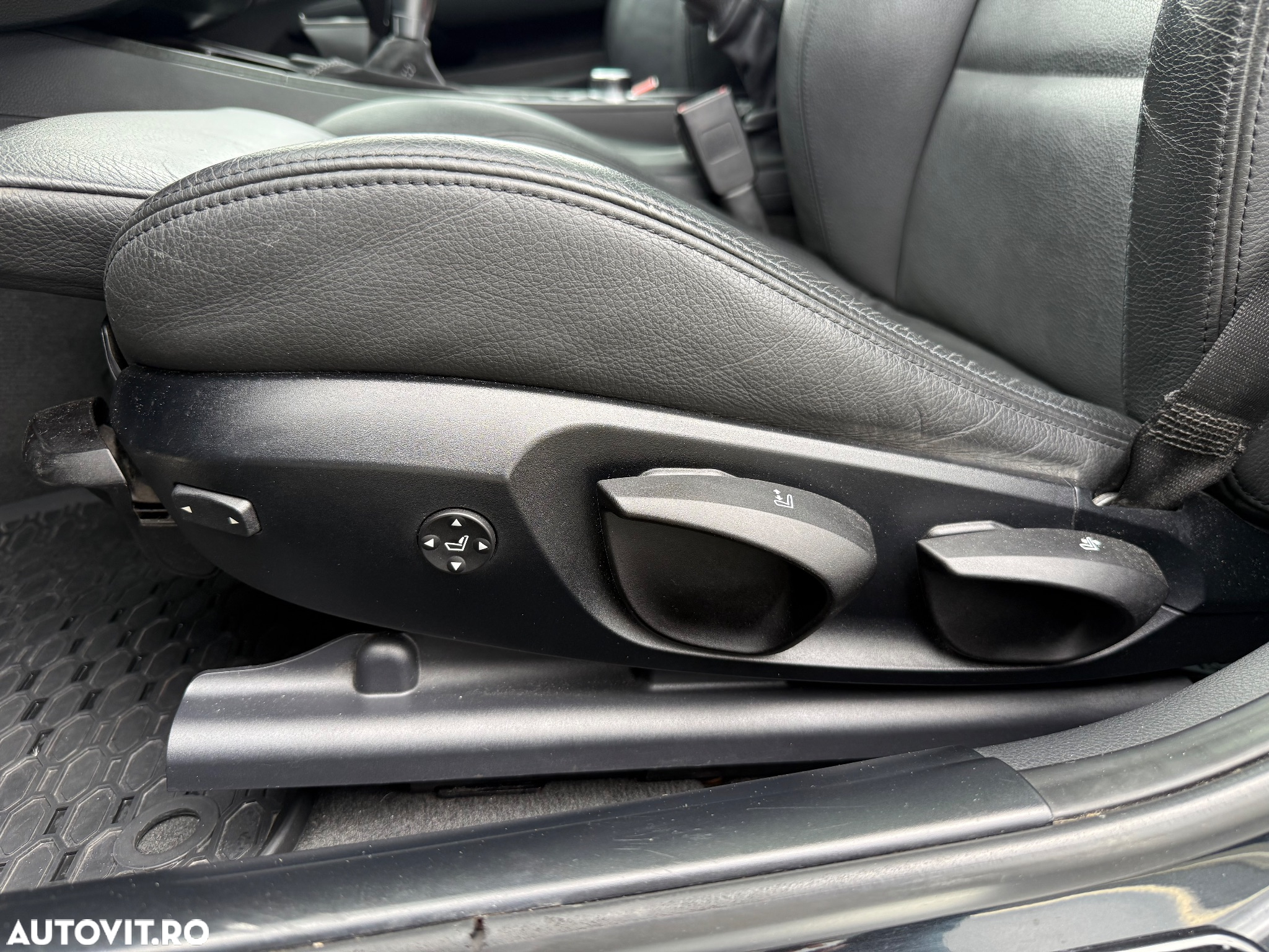 BMW Seria 1 123d - 16